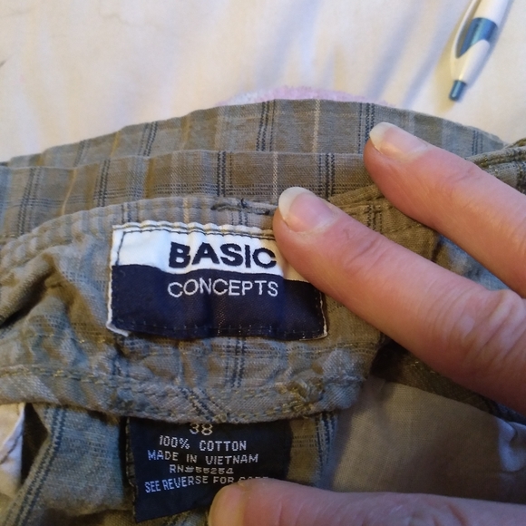 Basic Concepts Cargo shorts - Picture 2 of 6